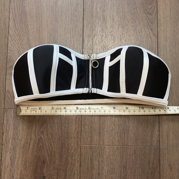 Black & White Hi-rise bikini - Picture 8 of 9